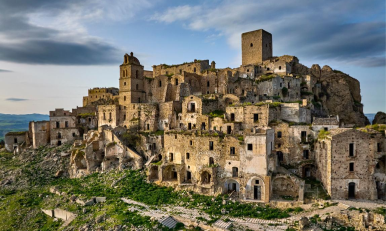 southern-italy-ruins